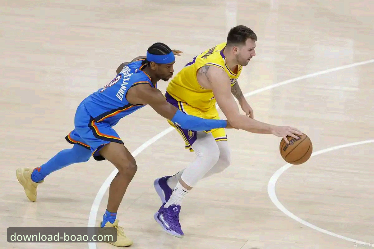 揭秘雷霆加时险胜背后：亚历山大47分神迹与移动观赛新趋势